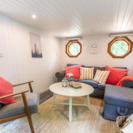 فيلا Extraordinary Huts Ltd راي المظهر الخارجي الصورة