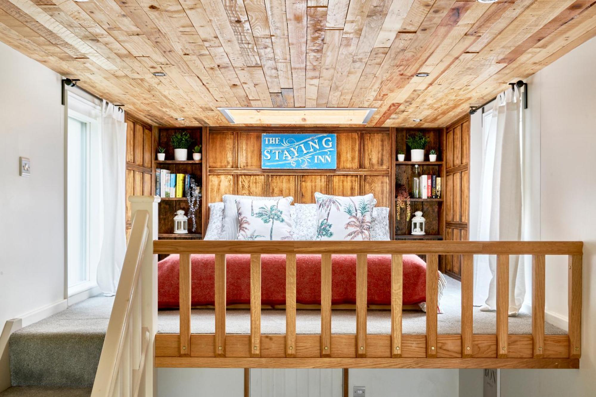 فيلا Extraordinary Huts Ltd راي المظهر الخارجي الصورة